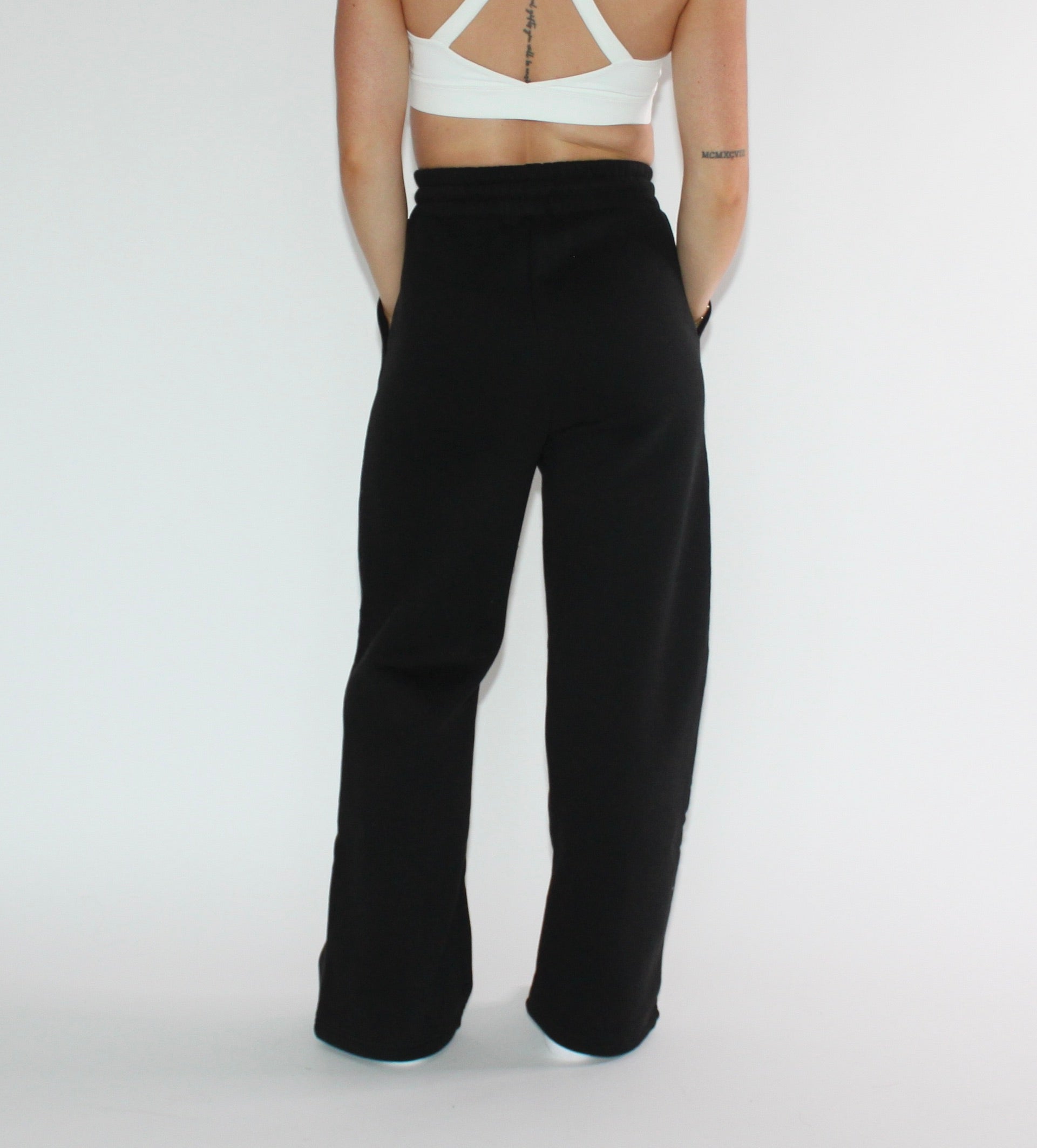 Luxe Wide Leg Sweatpant